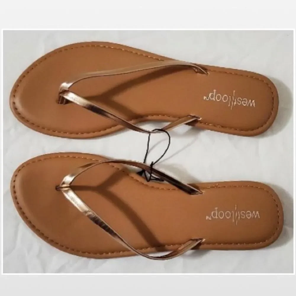 New Westloop Womens Flip Flops Gold Tan Slip On Shoes Small 5 6